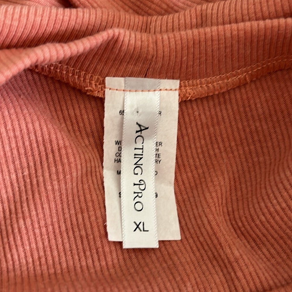 NWOT Acting Pro Slightly Ribbed Peplum Blouse - Picture 10 of 10